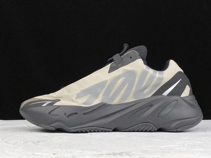 FY3729 MNVN Boost 700 Adidas Bone Yeezy 1019